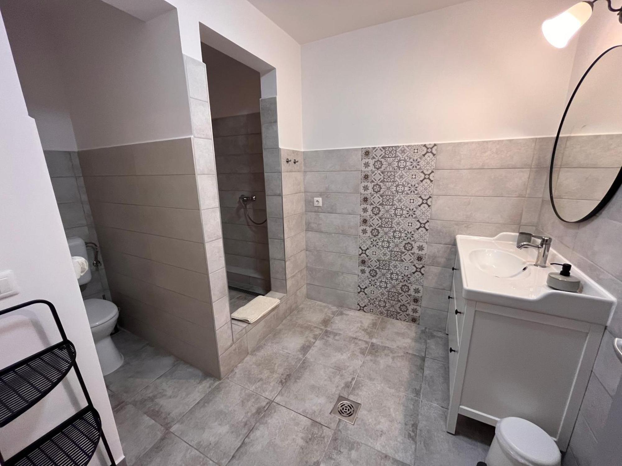 Pacsirta Apartman Grand エゲル エクステリア 写真