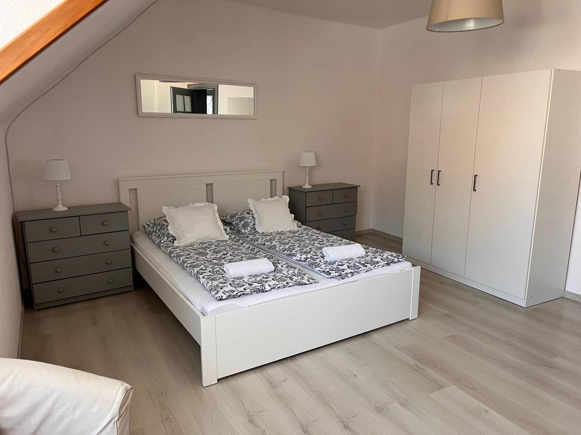 Pacsirta Apartman Grand エゲル エクステリア 写真